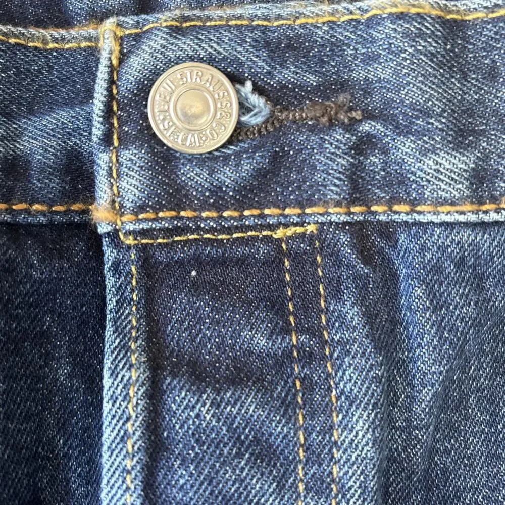 Levis 501 Mens 46x28 (46x27) Button Fly Dark Wash Denim Red Tag